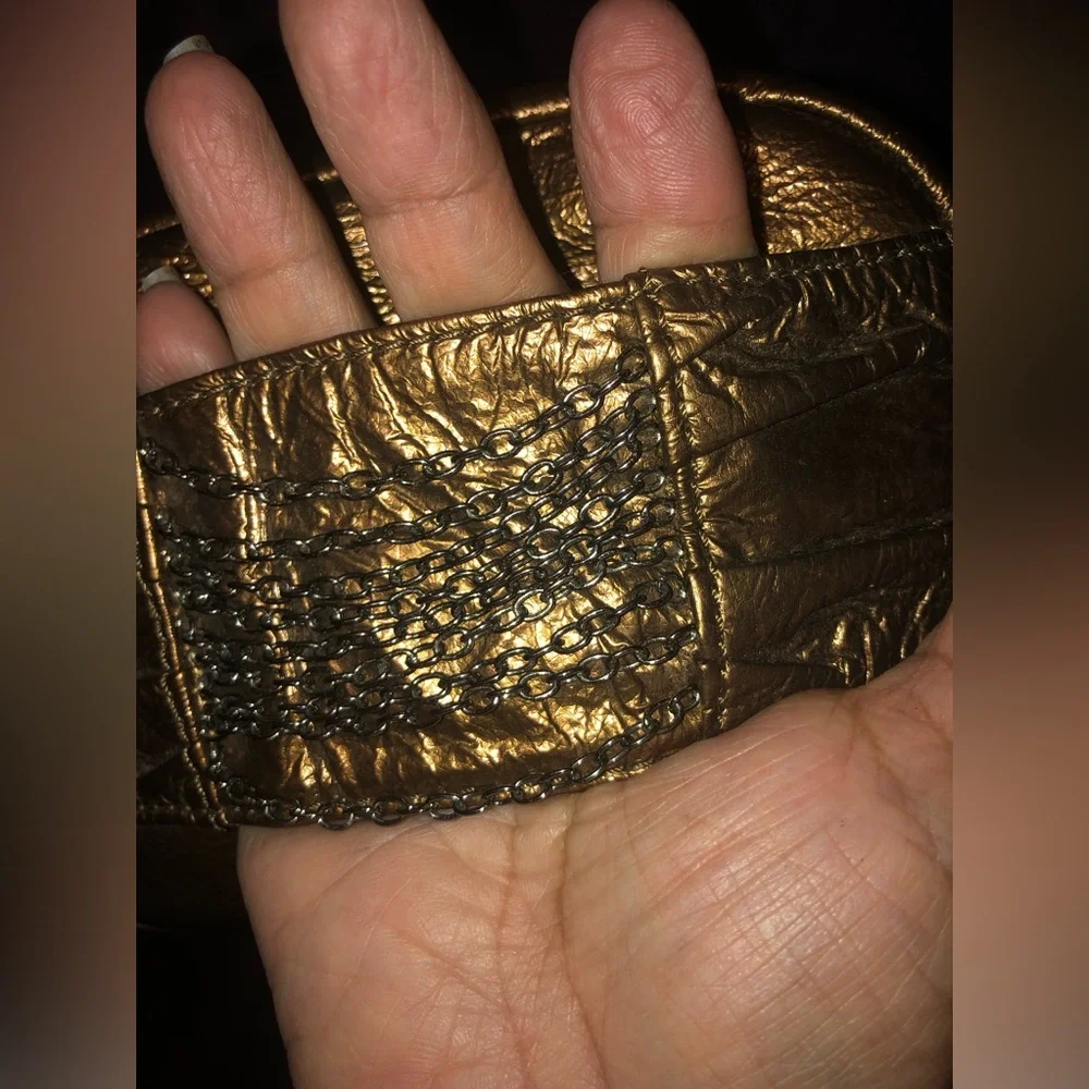 HOBO Gold Mini Bag - Picture 5 of 6